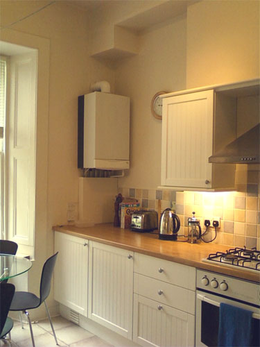 The fully fitted kitchen
