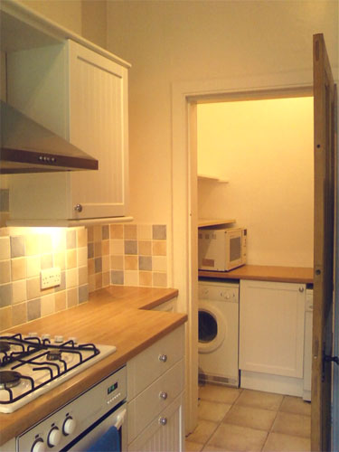 The fully fitted kitchen